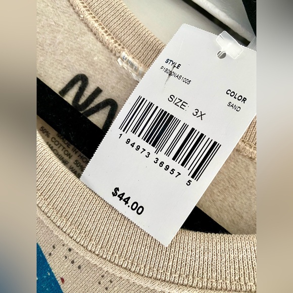 NWT Belk Cream NASA Graphic Women's Crewneck Sweater - Picture 4 of 9